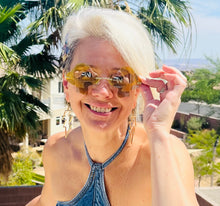 Load image into Gallery viewer, Retro Yellow Mushroom Sunglasses