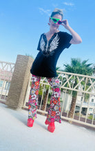 Load image into Gallery viewer, Black  And White Rock Tee