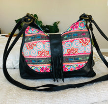 Load image into Gallery viewer, Black Aztec Print Leather Hobo Purse