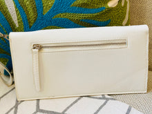 Load image into Gallery viewer, White Sondra Roberts Clutch Purse