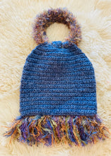 Load image into Gallery viewer, Periwinkle Blue Crochet Clutch Purse