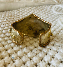 Load image into Gallery viewer, Gold And Copper Metal Cuff