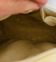 Load image into Gallery viewer, 80's Turquoise Gemstone Rattan Purse