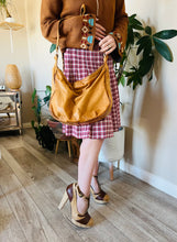 Load image into Gallery viewer, 70's Leather Hobo Purse